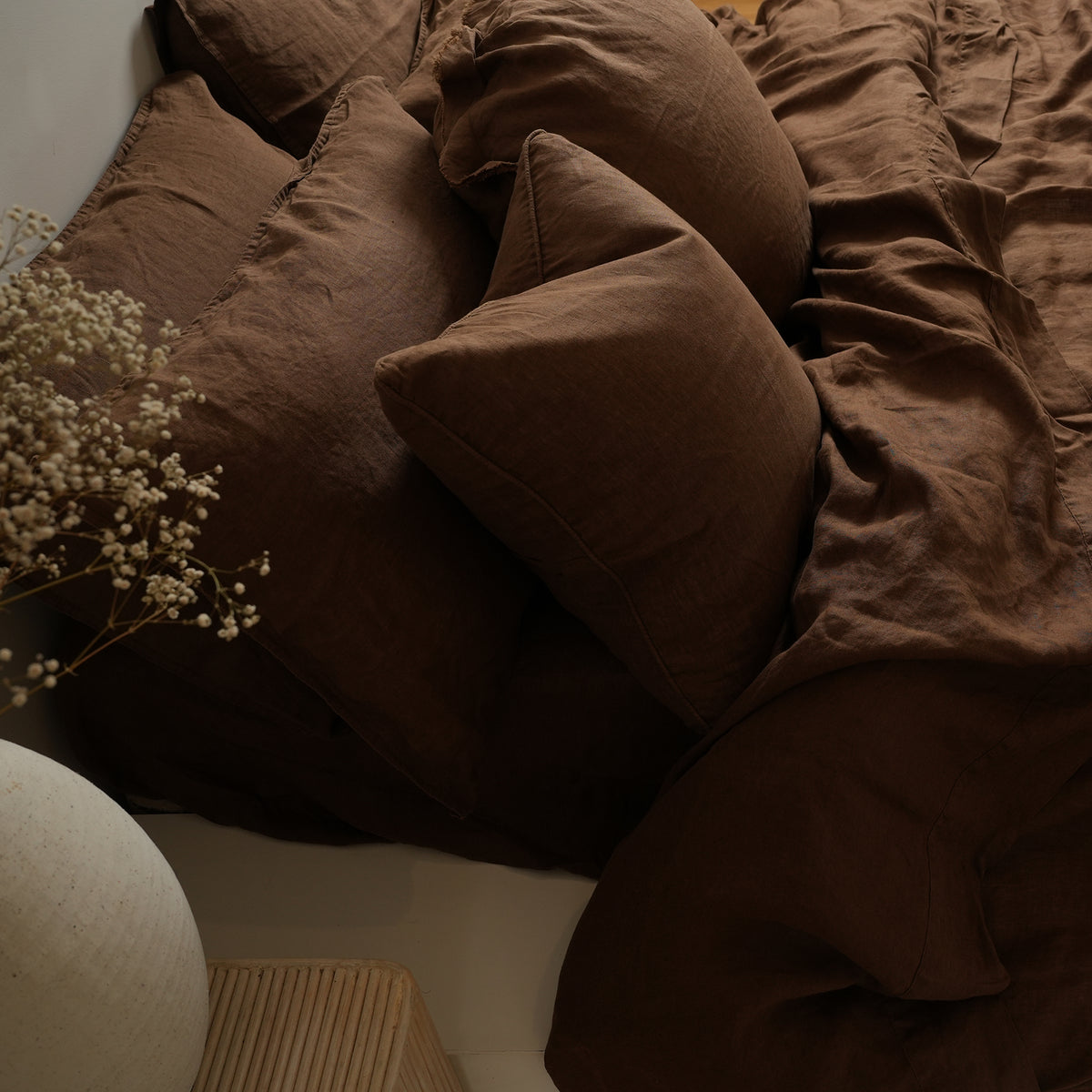 100% french flax linen sheet set in mocha, side view