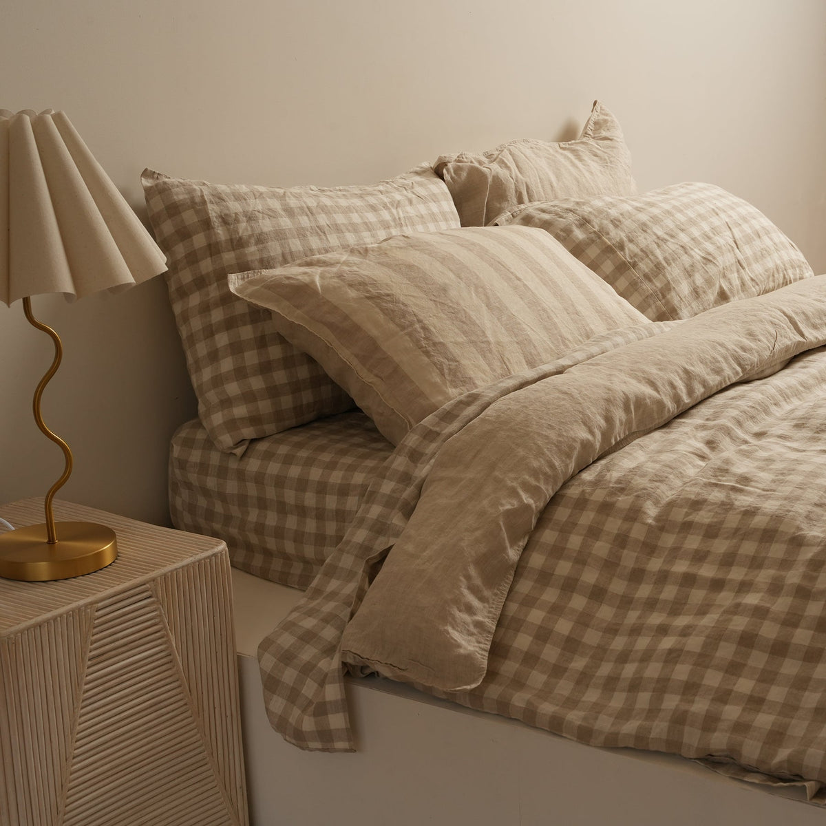 French flax linen reversible duvet cover set in Natural Gingham detail view