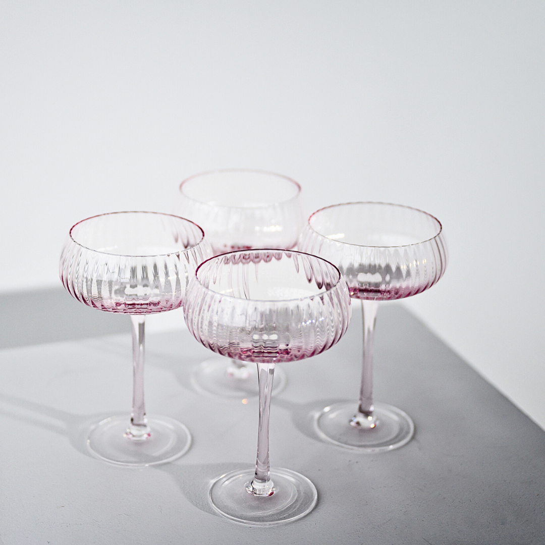 Ribbed champagne coupe in Set 4 Blush detail view