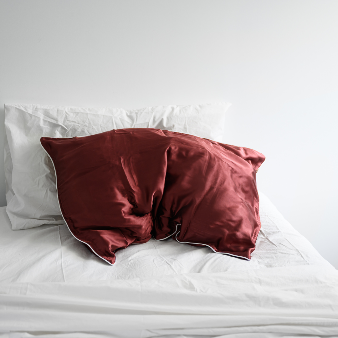 Pure silk pillowcase in Cocoa with Milk piping, 16mm silk with contrast piping