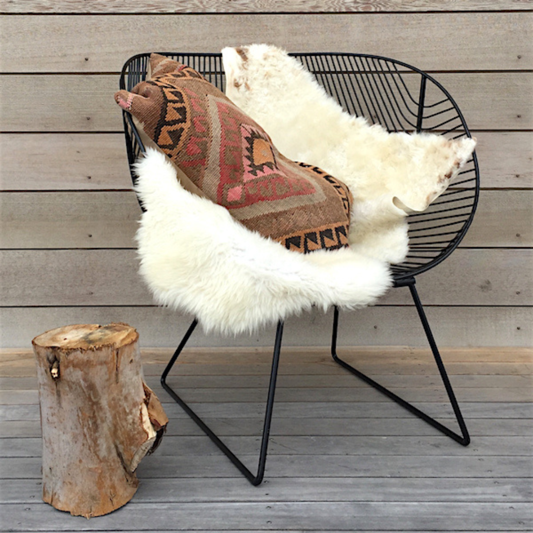 Coromandel chair in Black detail view