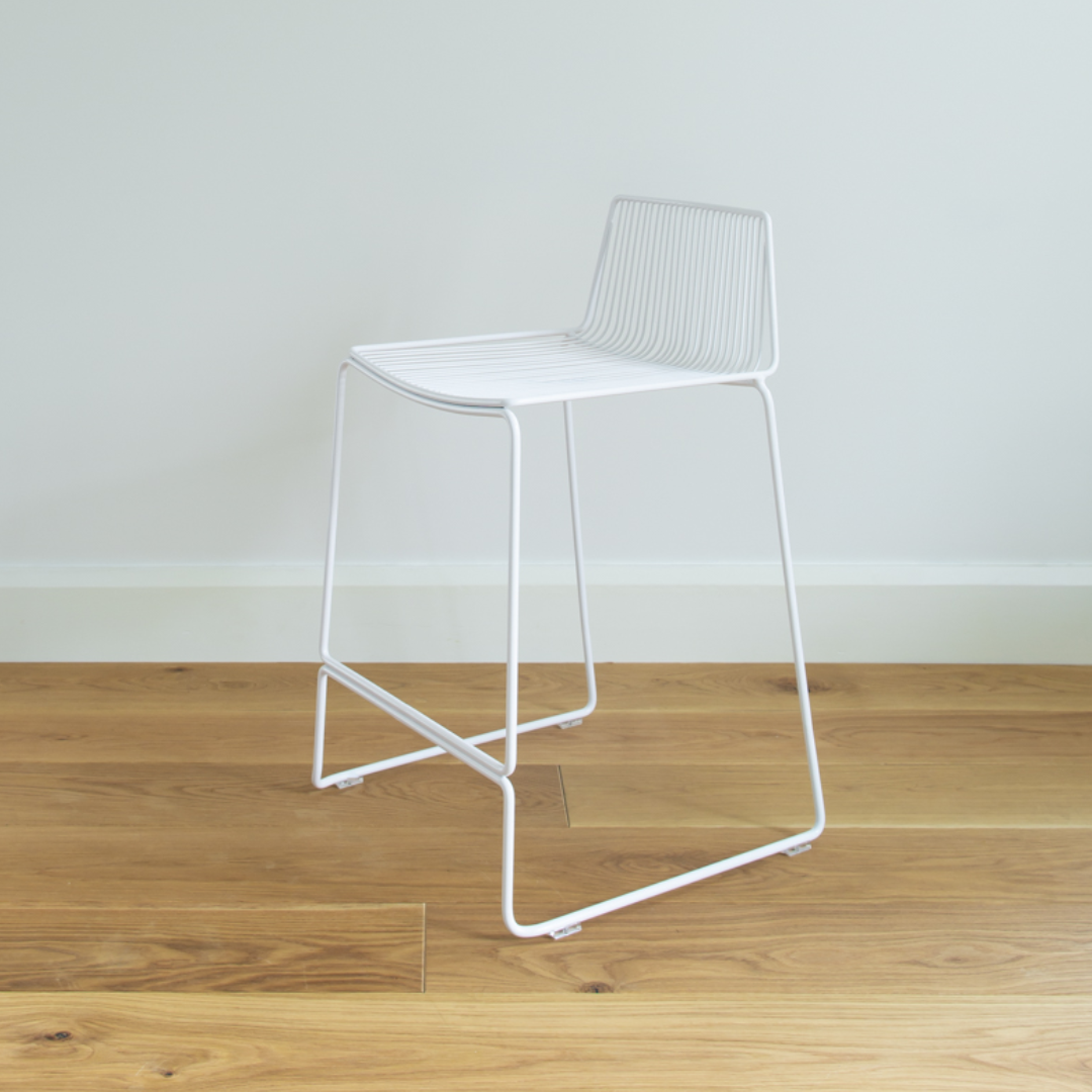 Dunedin barstool in white