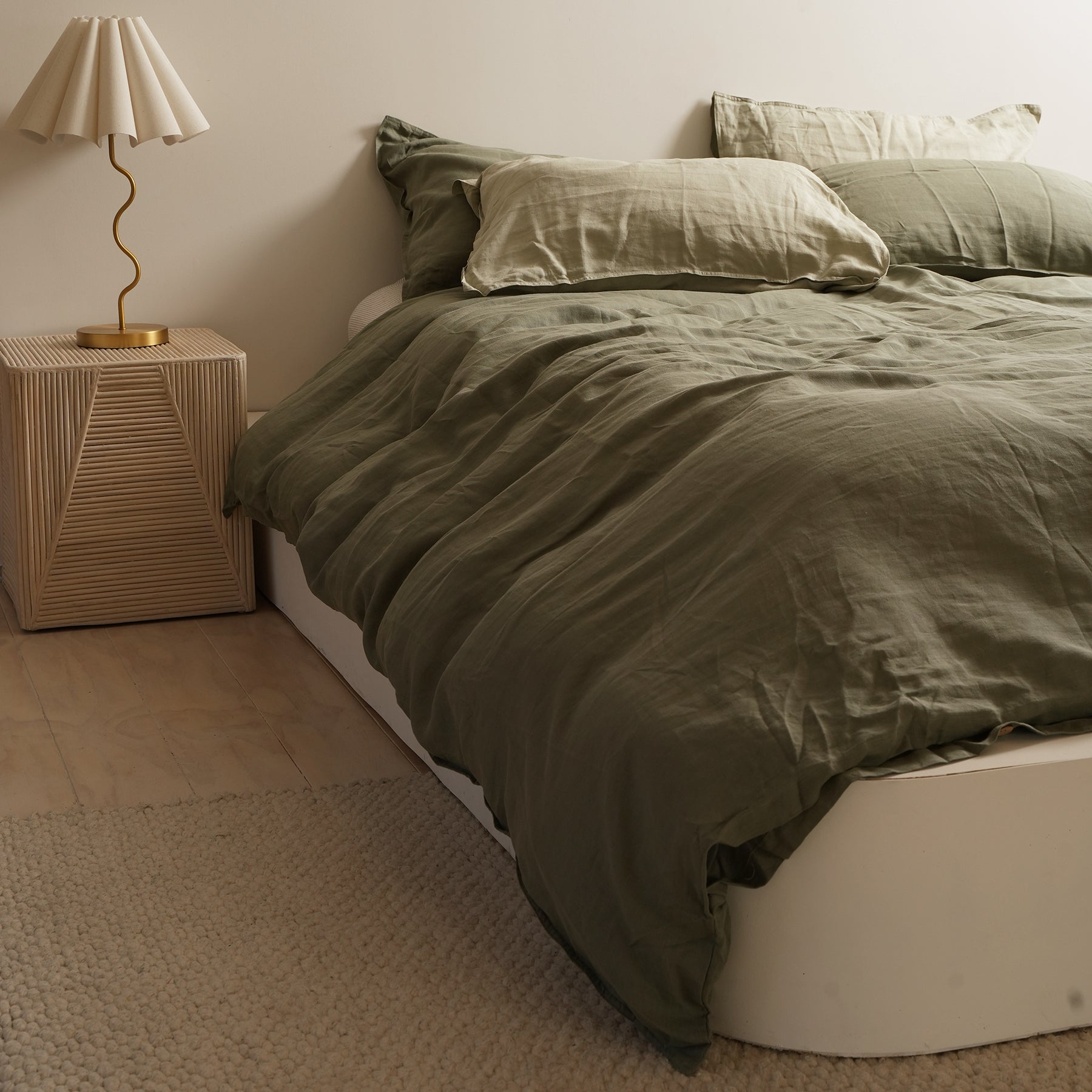 French flax linen duvet cover set in Lichen detail view