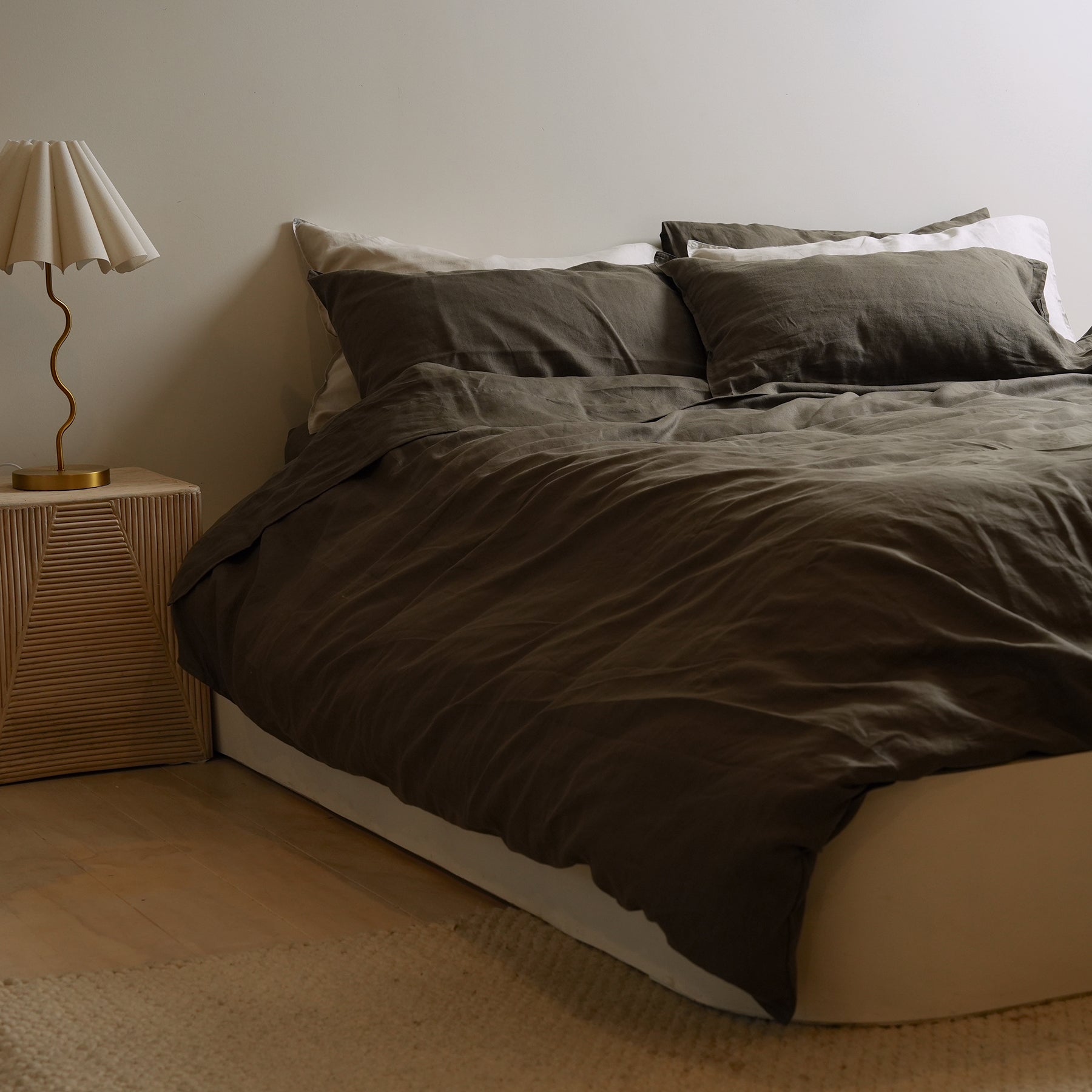 French flax linen duvet set in Deep Moss