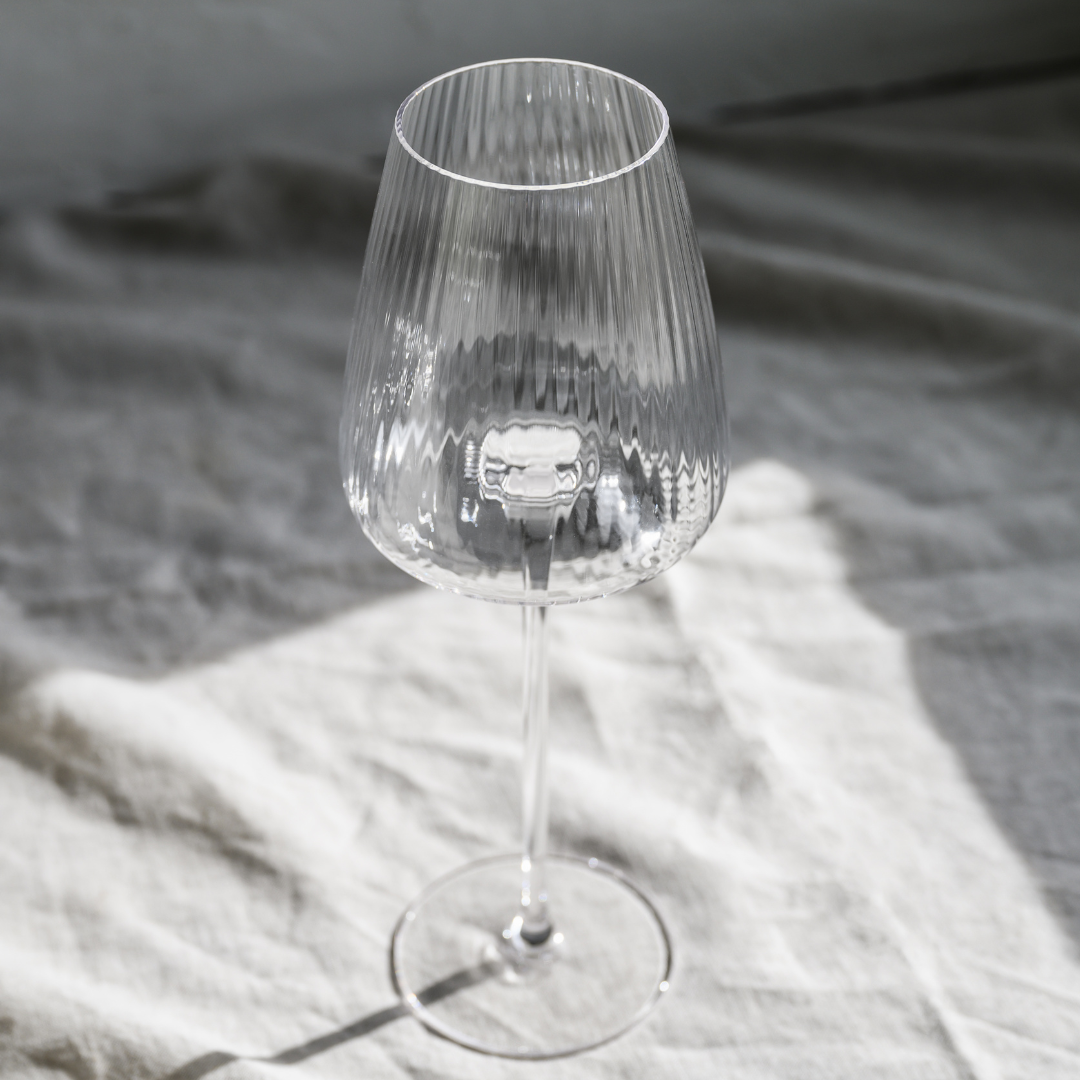 Melted crystal white wine glass in set of 4