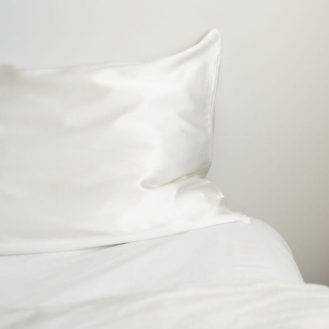 Pure silk pillowcase pair in Milk detail view