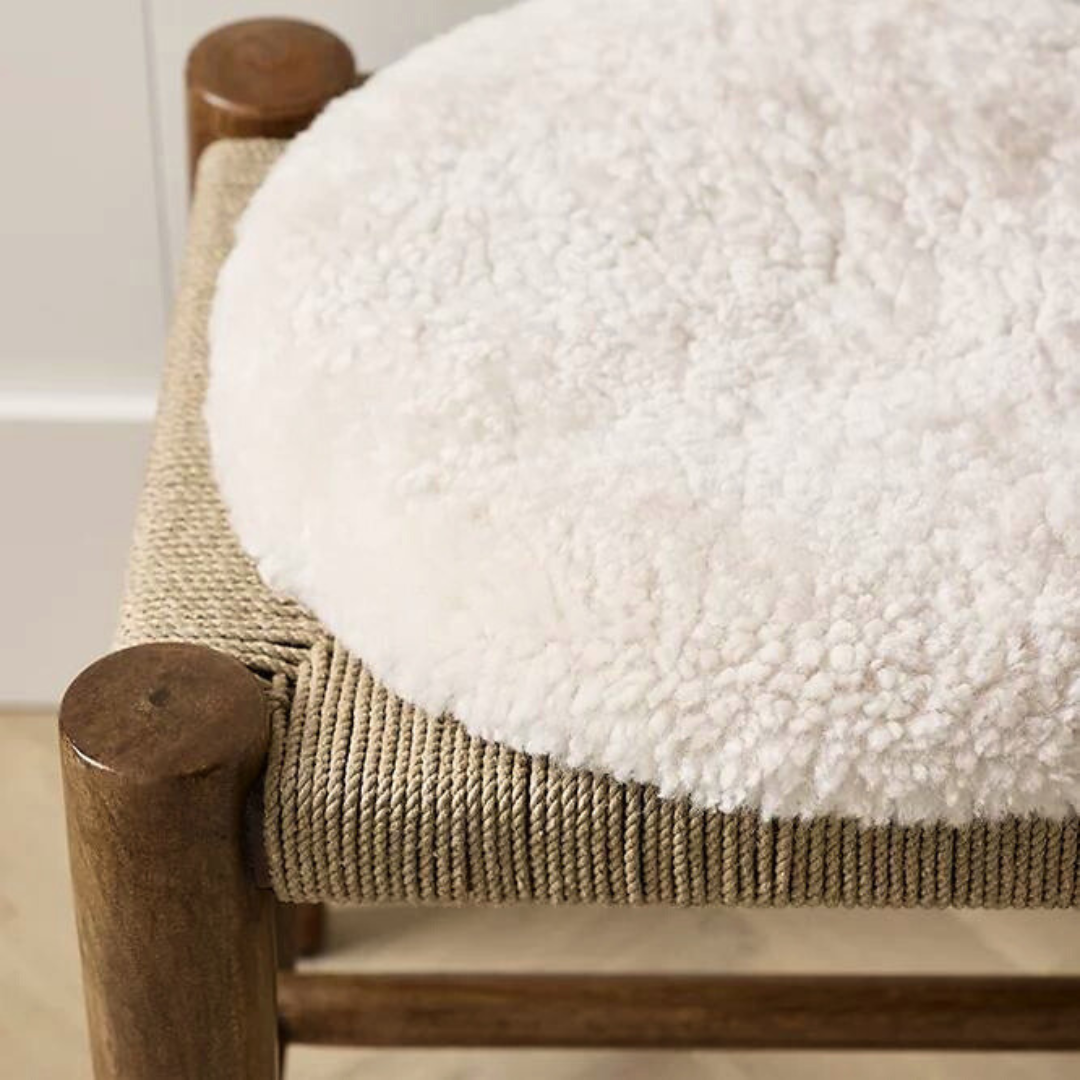 Shorn sheepskin seat warmer in Cream detail view