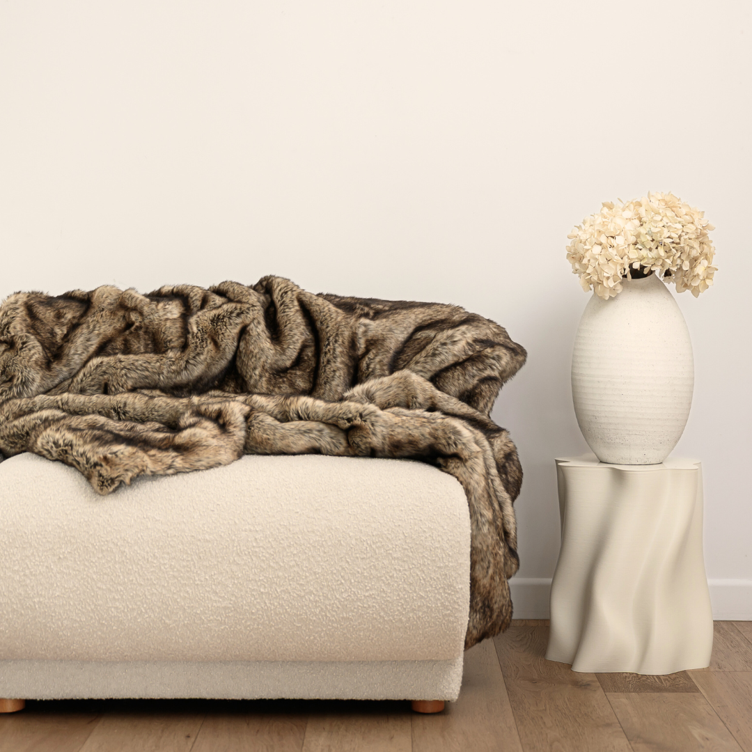 Vegan fur throw in Wolf